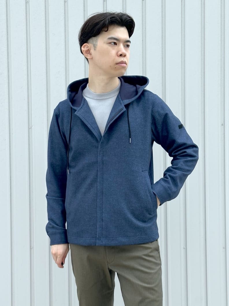 イッシーさんの「TAKEO KIKUCHI｜【JUST ONE LAYER】ダウンファブリックZIPパーカー」を使ったコーディネート
