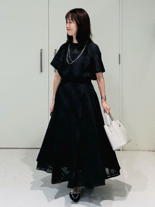 makiさんの「UNTITLED｜【セットアップ可/後ろウエストゴム】シアーチェックスカート」を使ったコーディネート