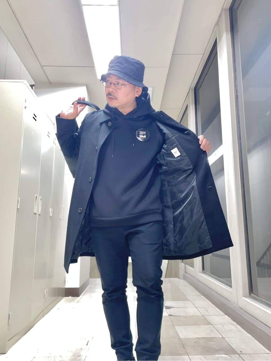 MAKOTO AIさんの「TAKEO KIKUCHI｜カシミヤブレンド ビーバー調ステンカラーコート」を使ったコーディネート
