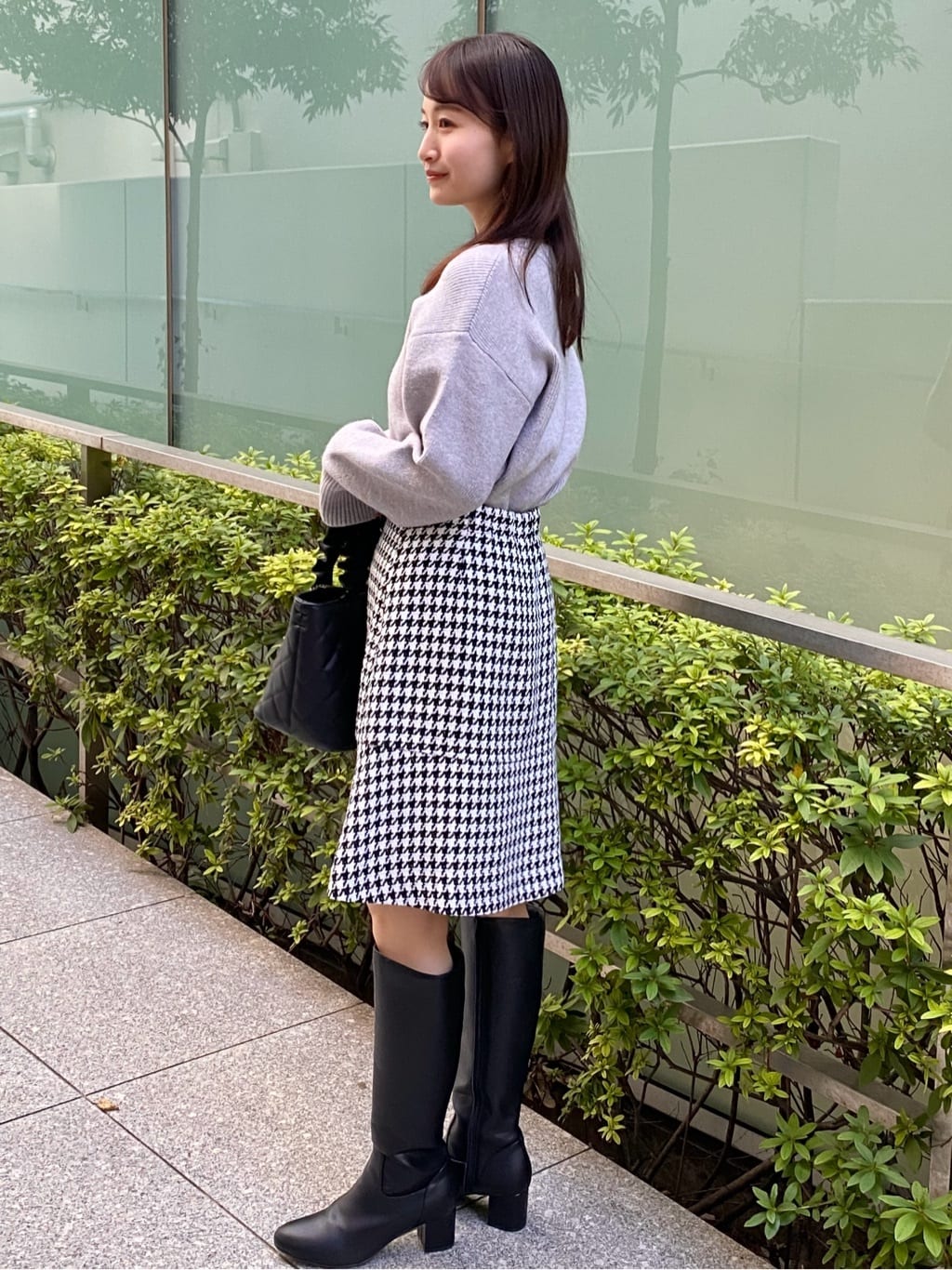 みさかさんの「index｜モックネックボクシーラメニット【洗濯機OK】《7col》」を使ったコーディネート