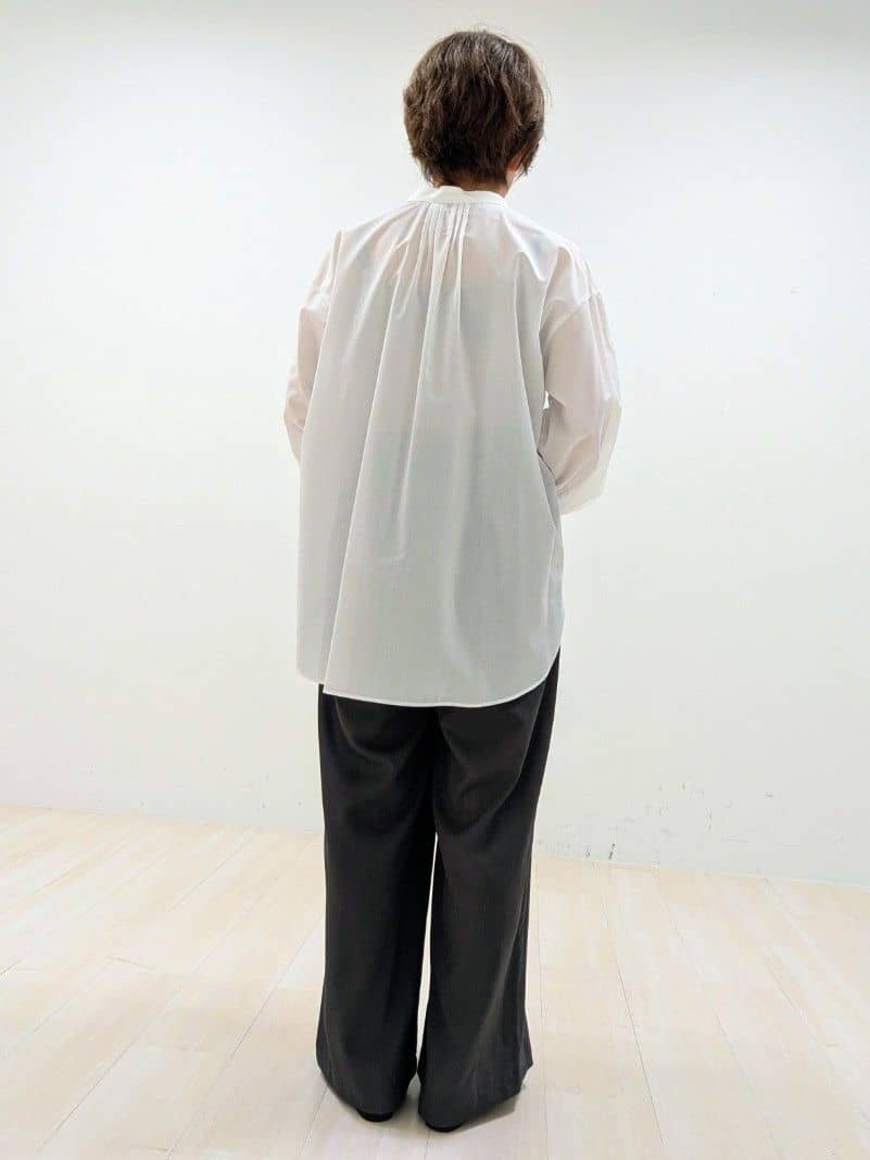 nishiさんの「Reflect｜【ウエスト総ゴム／セットアップ／単品使いOK◎】ベスト＋ストレートパンツセット」を使ったコーディネート