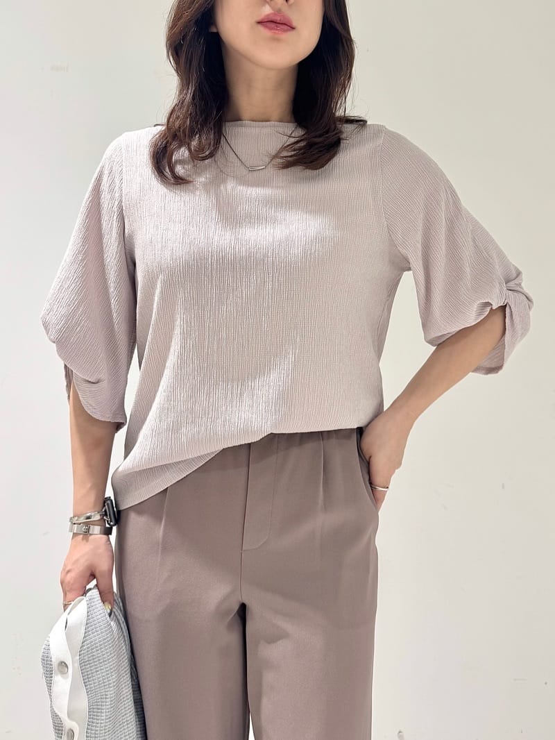 そんさんの「INDIVI｜【UVケア／吸汗速乾】凹凸素材ねじり袖トップス」を使ったコーディネート