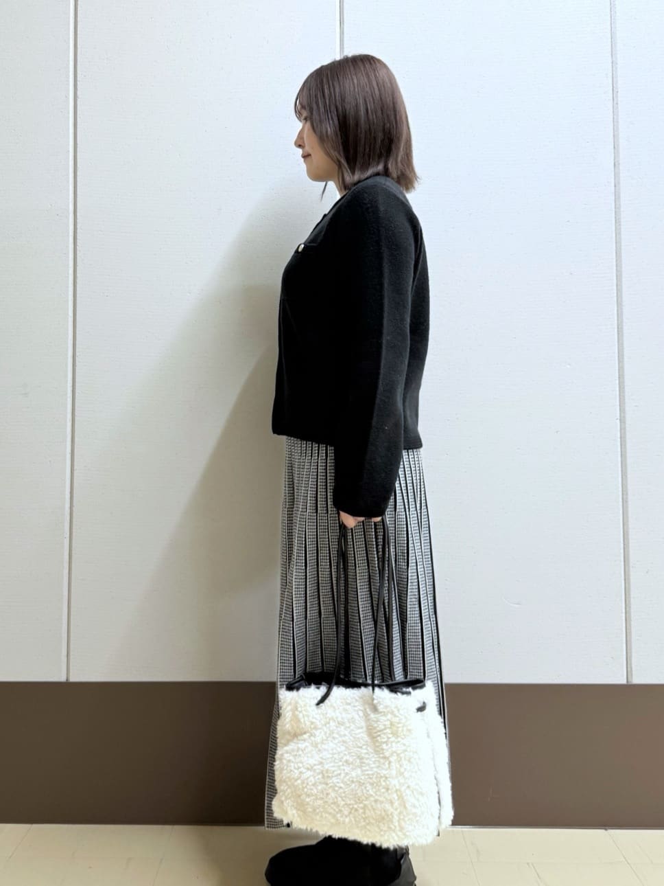 Rikoさんの「INDIVI｜【ミニブークレ素材】ジャケットライクカーディガン」を使ったコーディネート