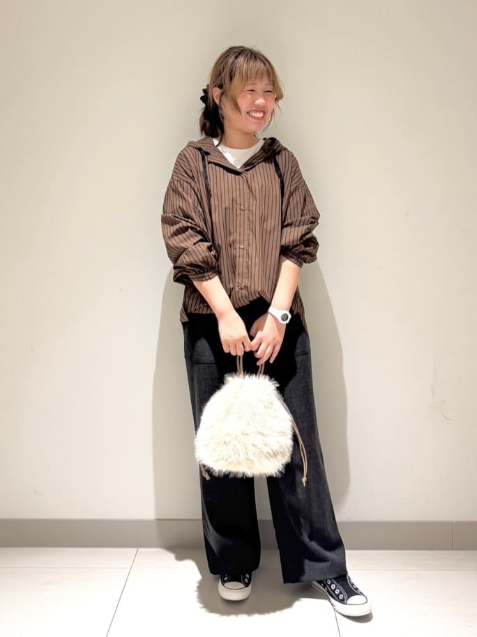 Liriさんの「Dessin｜【選べる首元デザイン/洗える】クルーネックロングTシャツ」を使ったコーディネート