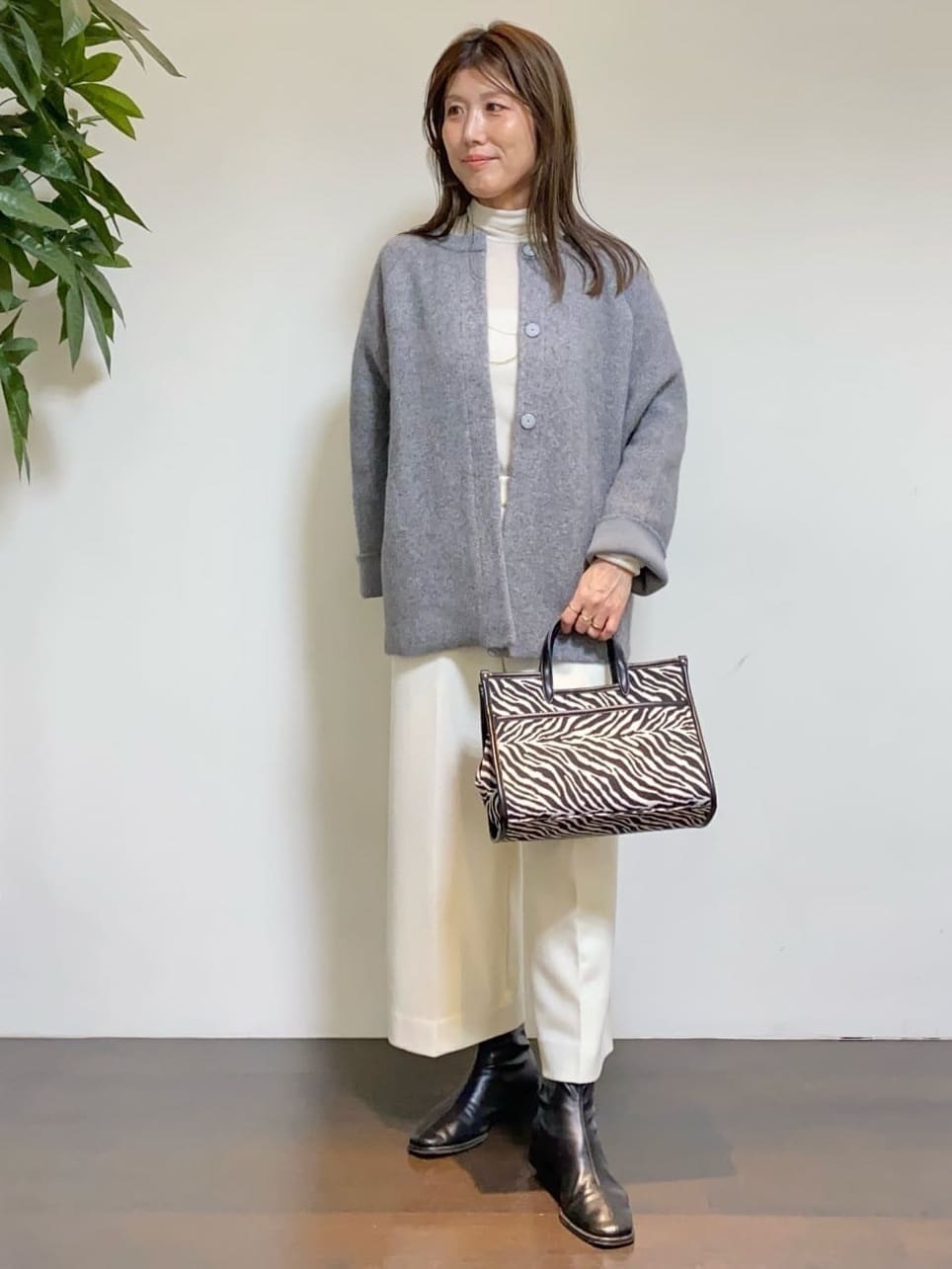 tomoさんの「UNTITLED｜【軽アウター/ミドル丈】ウールニットコーディガン」を使ったコーディネート