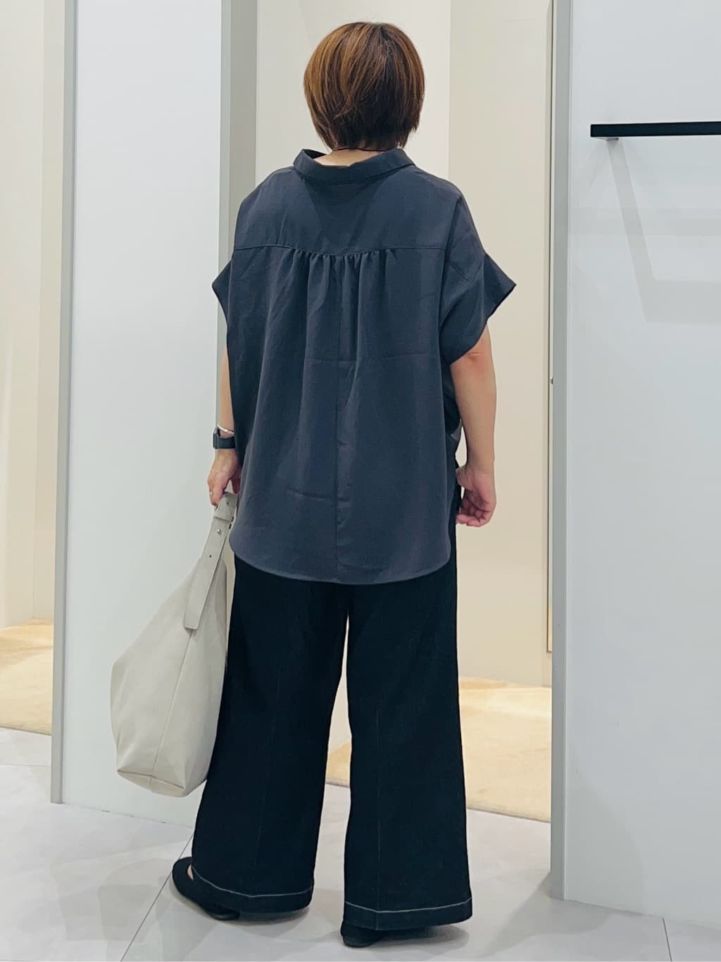 Naruさんの「THE SHOP TK｜【インしなくても決まる】スキッパーシャツ/接触冷感/防シワ/速乾」を使ったコーディネート