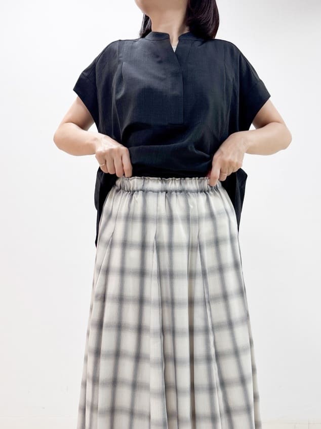 nakajoさんの「Dessin｜【2点セット/ウエストゴム/洗える】スキッパ―シャツ＆ストレートパンツセット」を使ったコーディネート