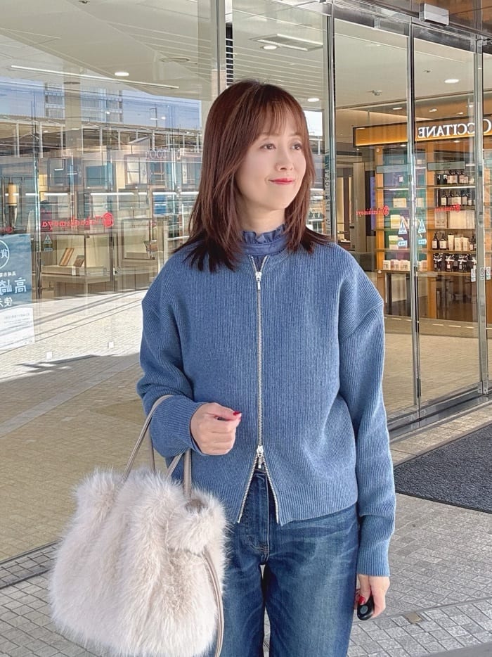makiさんの「UNTITLED｜【ゆったりサイズ／着丈短め】ジップニットカーディガン」を使ったコーディネート