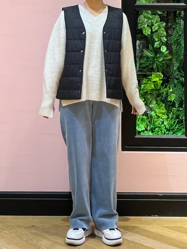 ogataさんの「DRESSTERIOR｜アルパカブレンドVネックニット」を使ったコーディネート
