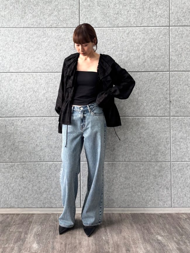 designer yukaさんの「CODE A｜dream ruffle lace blouse」を使ったコーディネート