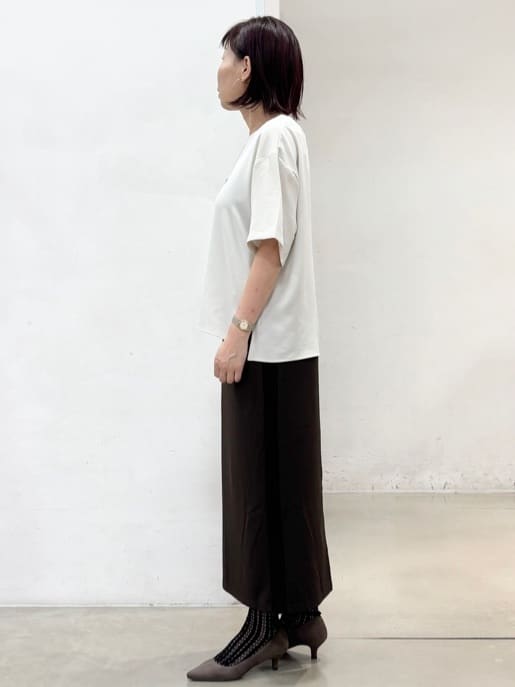 fujiさんの「THE SHOP TK｜アソートロゴTシャツ【接触冷感/防シワ/吸水速乾/UVケア/洗濯機OK】」を使ったコーディネート