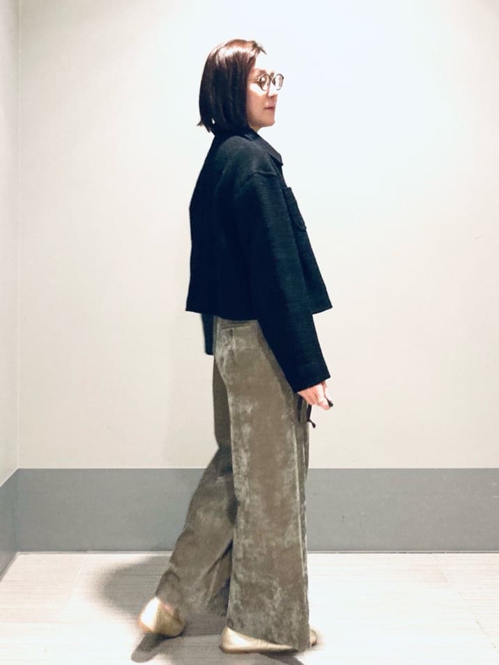 Furuさんの「DRESSTERIOR｜ソフト別珍イージーパンツ」を使ったコーディネート
