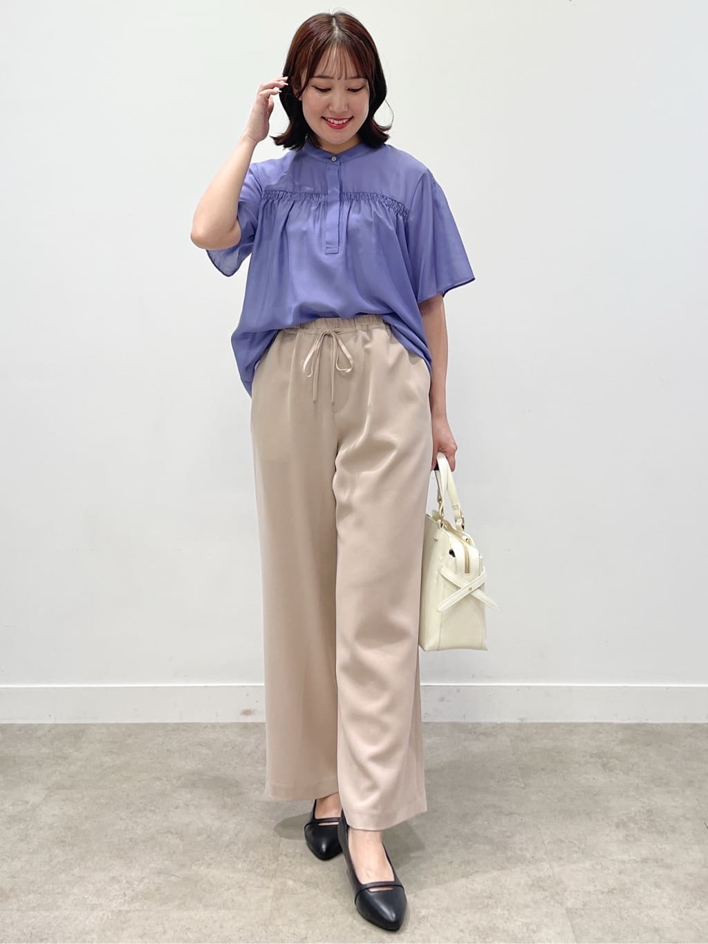 yukariさんの「Reflect｜【選べる5色◎／マシンウォッシュ可】シャーリングデザインブラウス」を使ったコーディネート