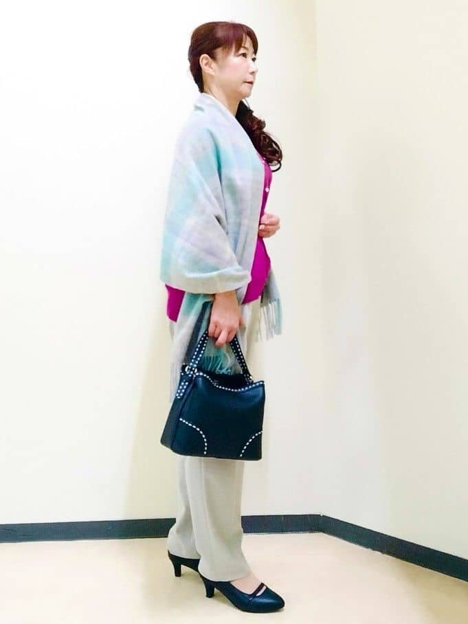 花さんの「Reflect｜【気軽な羽織に◎】中綿キルティングショートコート」を使ったコーディネート