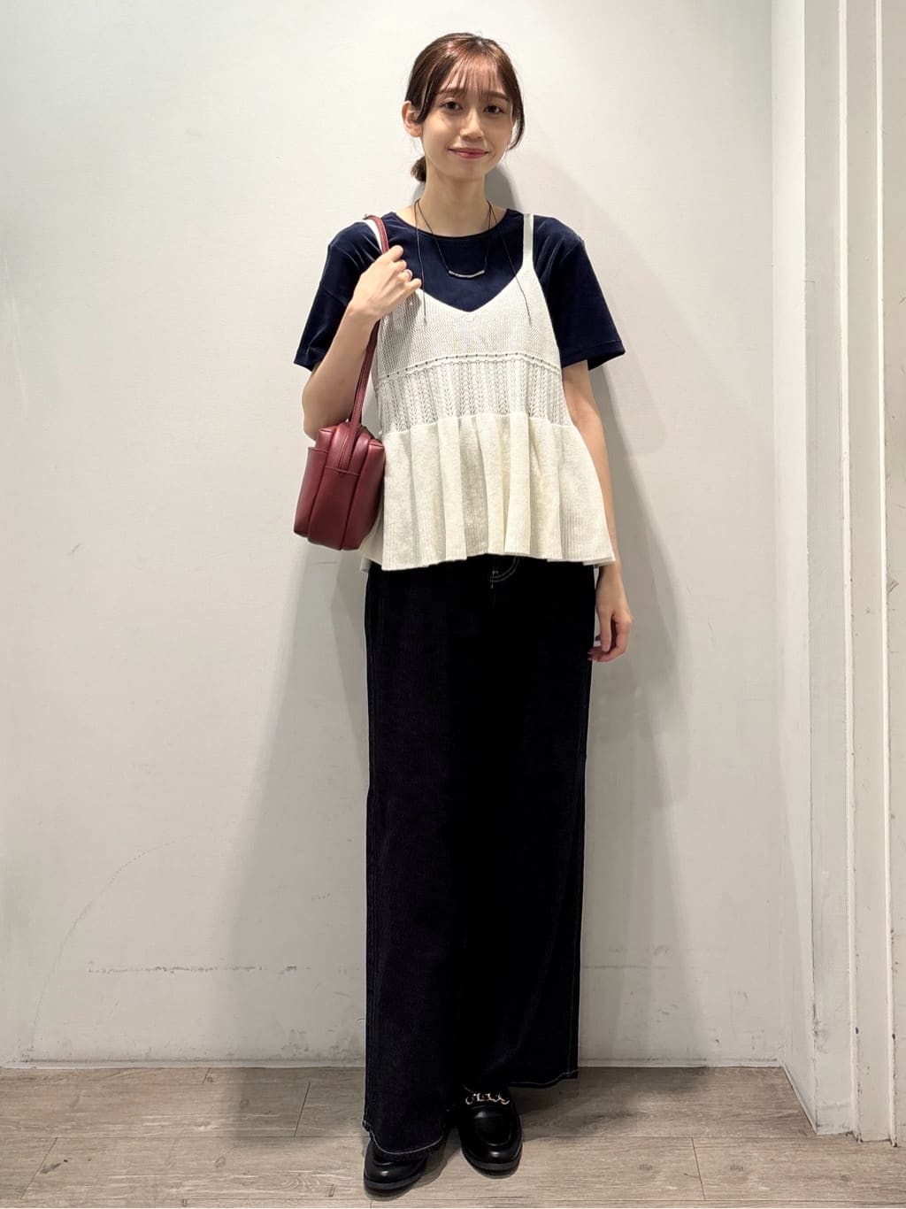ぶまりんさんの「OPAQUE.CLIP｜フロッキーチュールTシャツ【洗濯機洗い可】」を使ったコーディネート