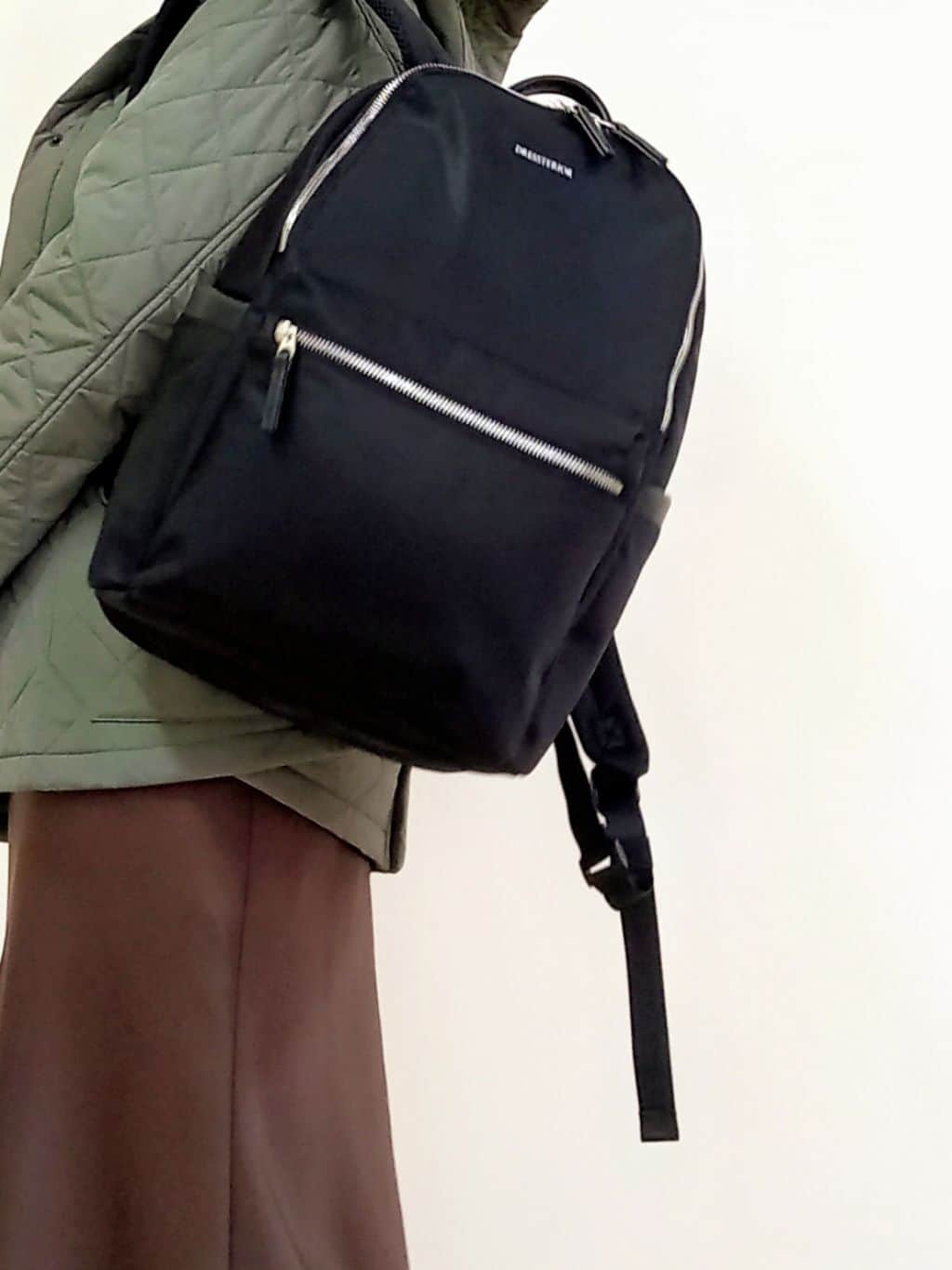 emiさんの「DRESSTERIOR｜【再入荷/荷重軽減】サスペンションマルチポケットリュック」を使ったコーディネート