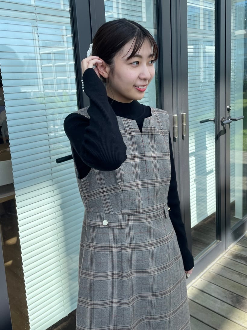 abeさんの「Couture brooch｜【美シルエット・大人可愛い・通勤】TRチェックジャンスカ」を使ったコーディネート