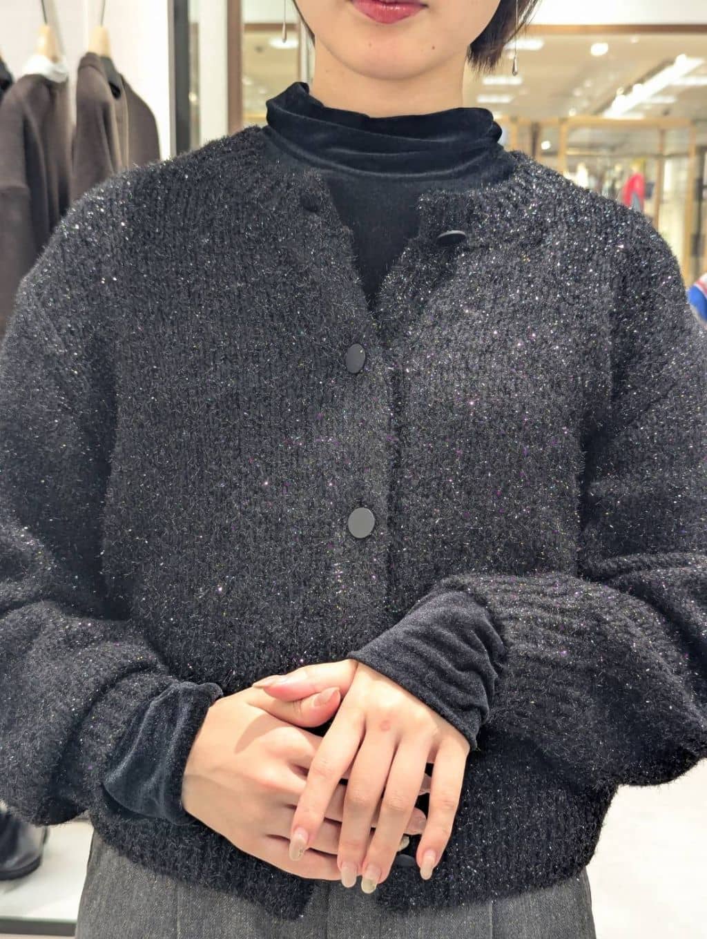 nonoさんの「UNTITLED｜【ハイネック/レイヤード/重ね着におすすめ】トリコットベロア シアーインナー」を使ったコーディネート