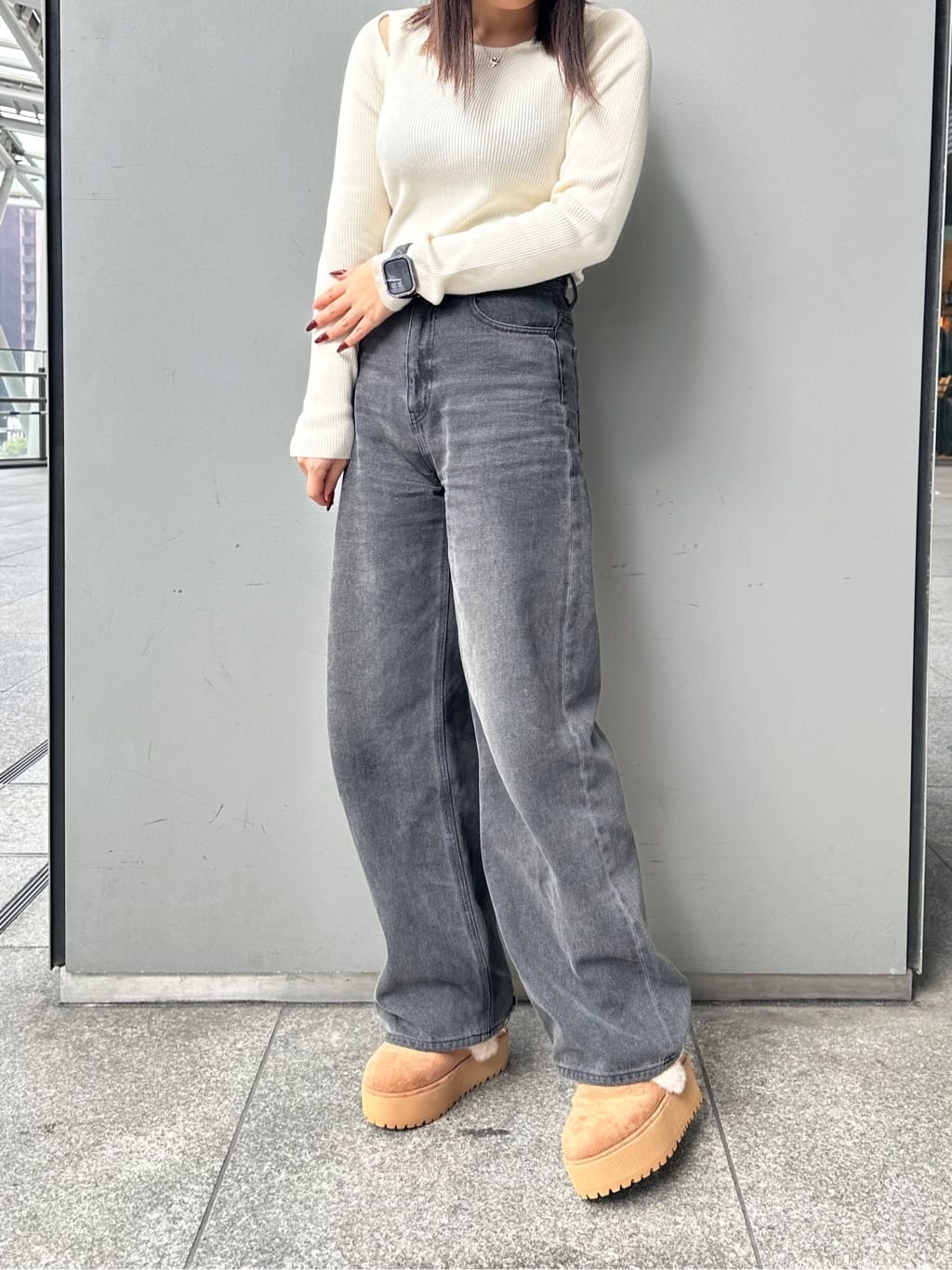 あずみさんの「ESPERANZA｜厚底2WAYフェイクムートンサボ」を使ったコーディネート