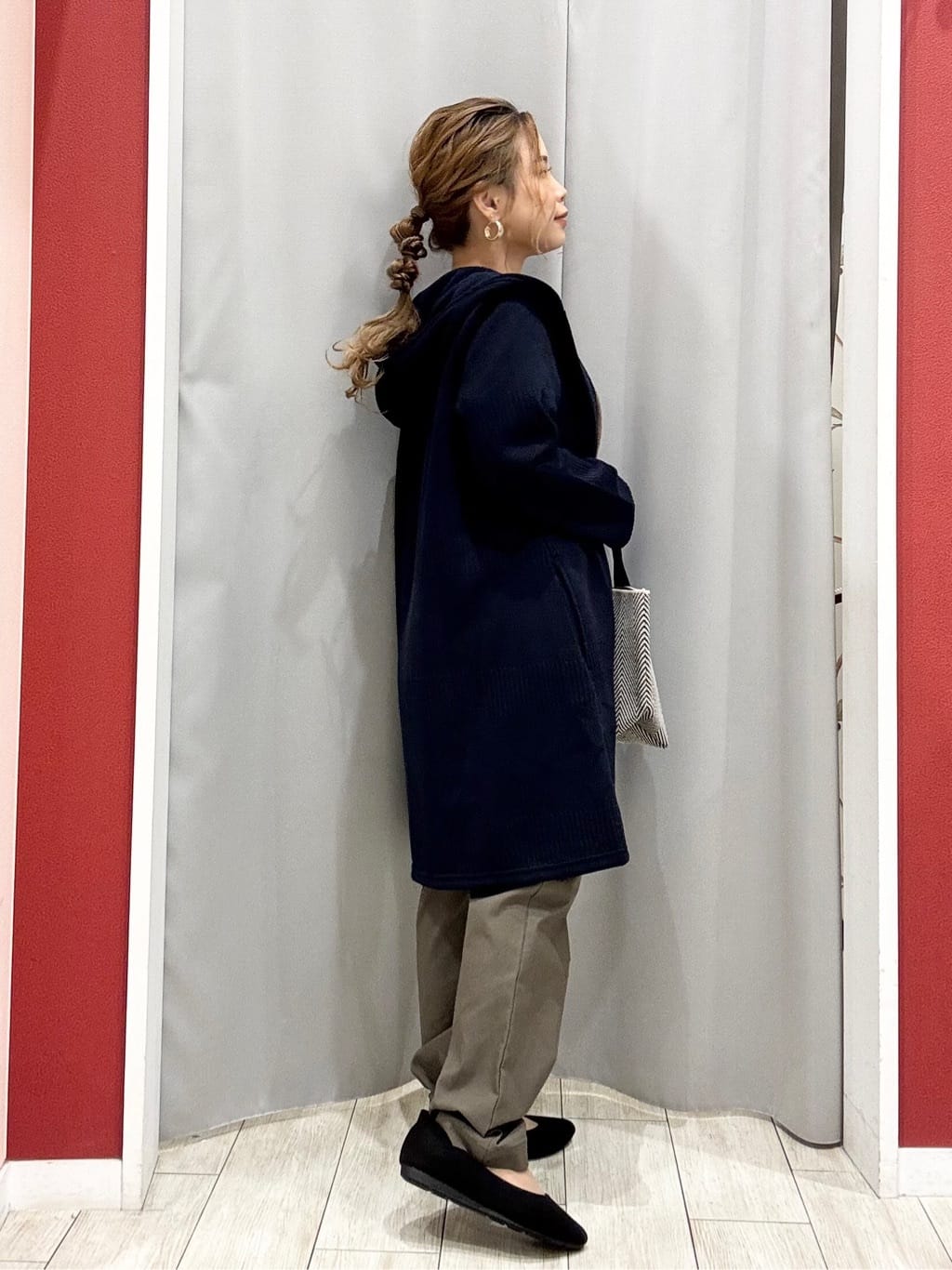 shioさんの「SHOO･LA･RUE｜【洗える】お袖のタックがアクセント インせず着られる さらさらドルマントップス」を使ったコーディネート