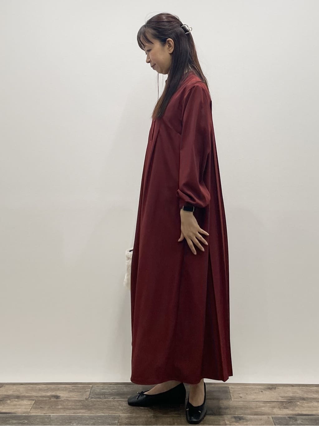 Aikoさんの「OPAQUE.CLIP｜バックプリーツワンピース【洗濯機OK】」を使ったコーディネート