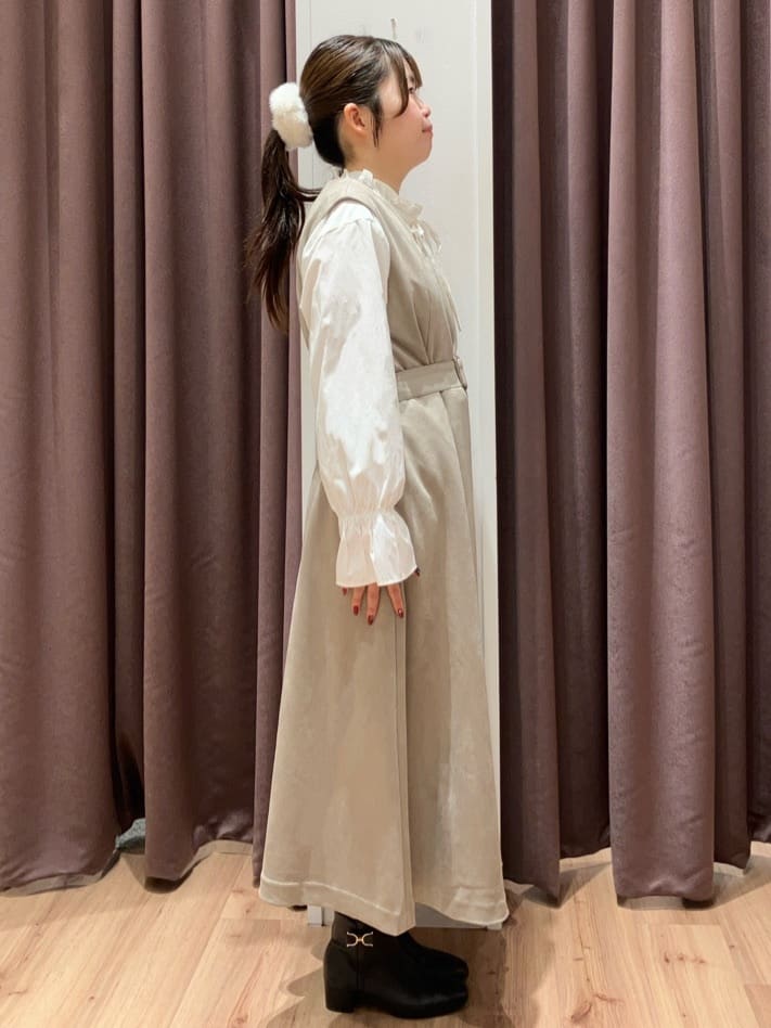 みちゃさんの「grove｜フリルカラーリボンブラウス」を使ったコーディネート