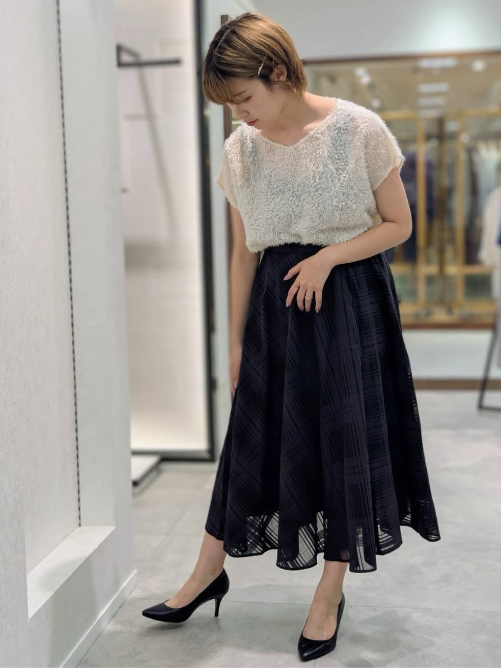 nonoさんの「UNTITLED｜【セットアップ可/洗える】フェザーフレンチスリーブブラウス」を使ったコーディネート