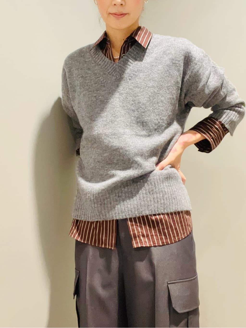 Annさんの「DRESSTERIOR｜アルパカブレンドVネックニット」を使ったコーディネート