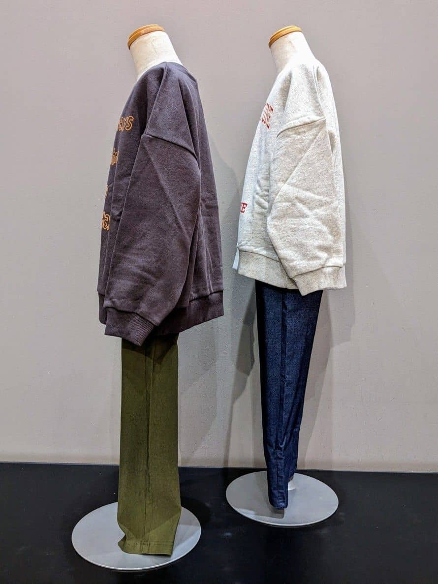 vacheさんの「SHOO･LA･RUE｜【100-150cm/リンク】アソートプリントスウェット」を使ったコーディネート