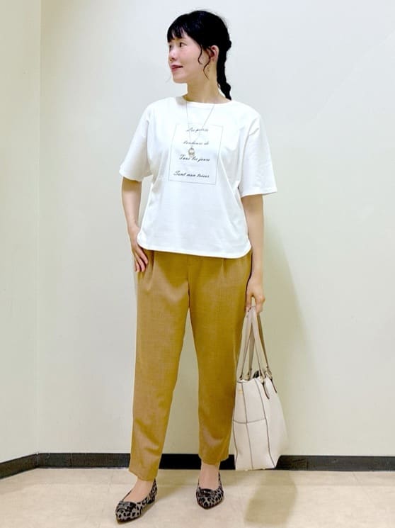  beni_gingerさんの「Reflect｜【マシンウォッシュ可／ウエストゴム仕様】キレイめリラクシーパンツ」を使ったコーディネート