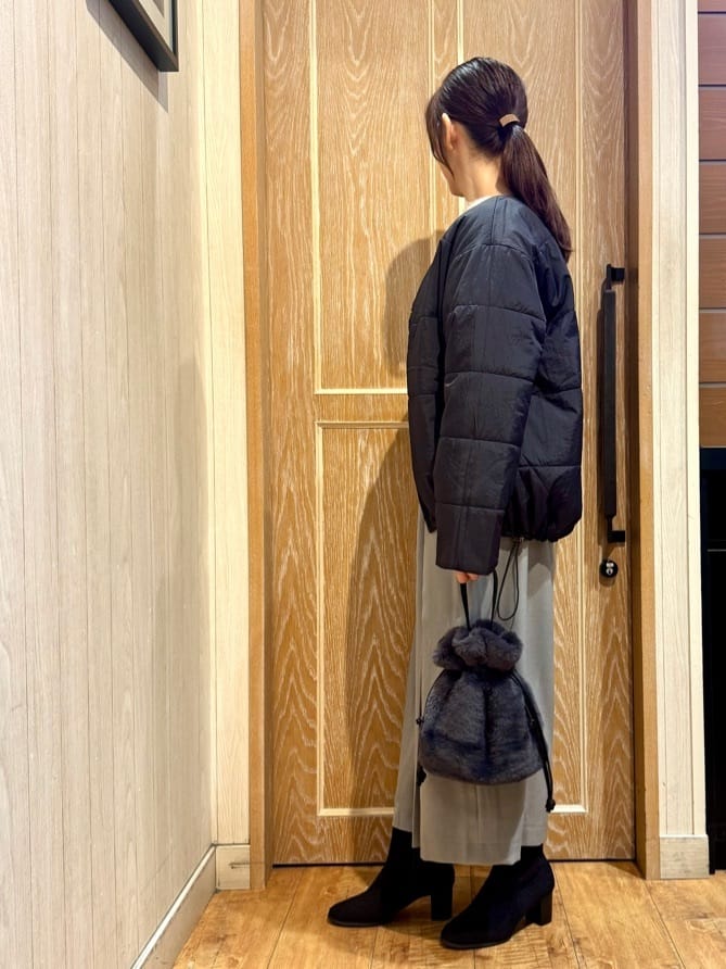 KAORIさんの「SHOO･LA･RUE｜【洗濯機可/撥水/リバーシブル】 ノーカラー中綿ブルゾン」を使ったコーディネート
