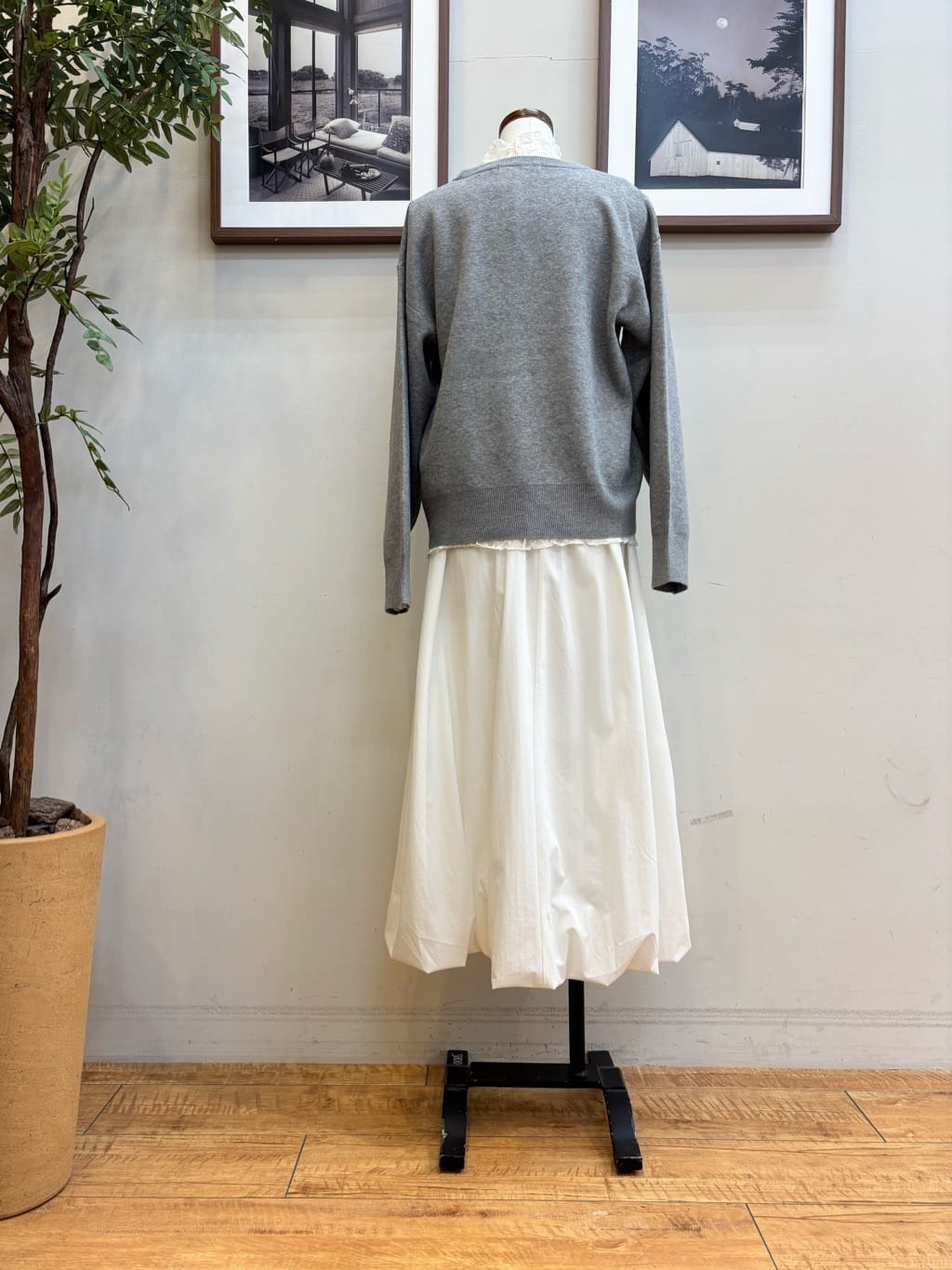 maiさんの「SHOO･LA･RUE｜ふわふわタッチでほっこり アニマル ジャカードニット」を使ったコーディネート