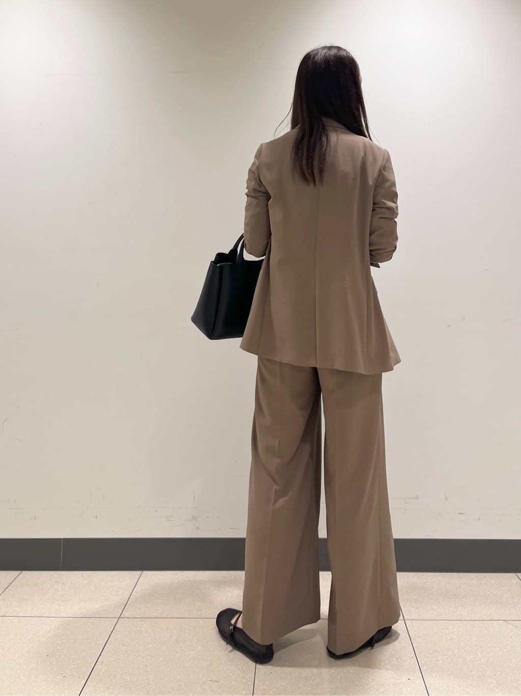 shokoさんの「INDIVI｜フロッキードットブラウス」を使ったコーディネート