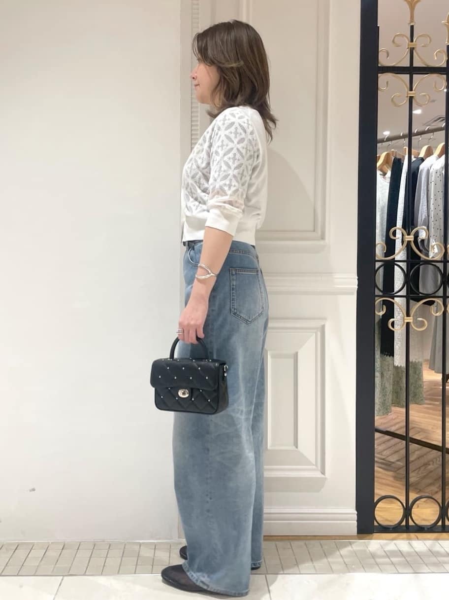 makiさんの「DRESSTERIOR｜◆20／1シルケット風天竺Tシャツ」を使ったコーディネート