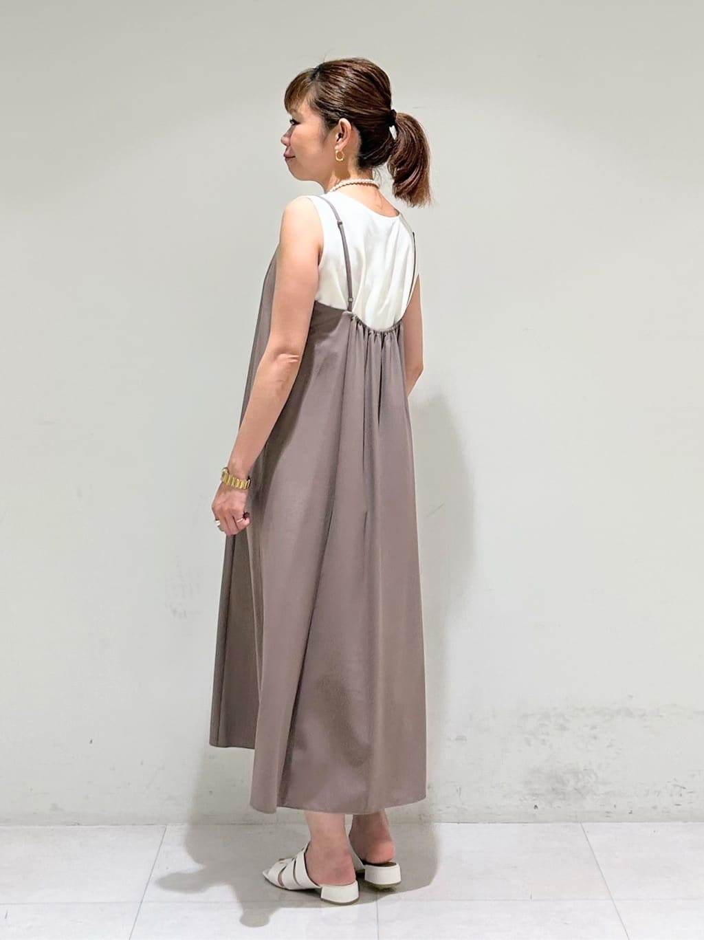 tsuyuさんの「INDIVI｜パール調コインショートネックレス」を使ったコーディネート