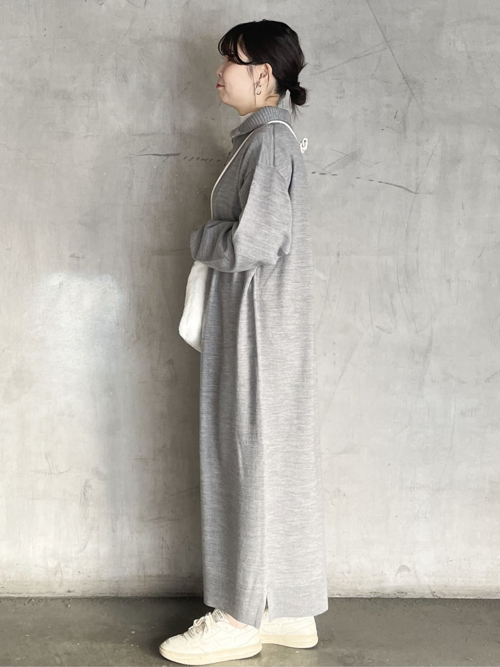 tomokoさんの「OPAQUE.CLIP｜シアーハイネックトップス【洗濯機OK】」を使ったコーディネート