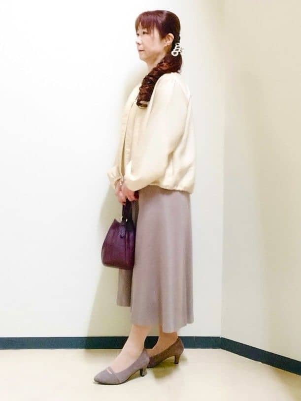 花さんの「Reflect｜【通勤】スエードライクフレアスカート」を使ったコーディネート