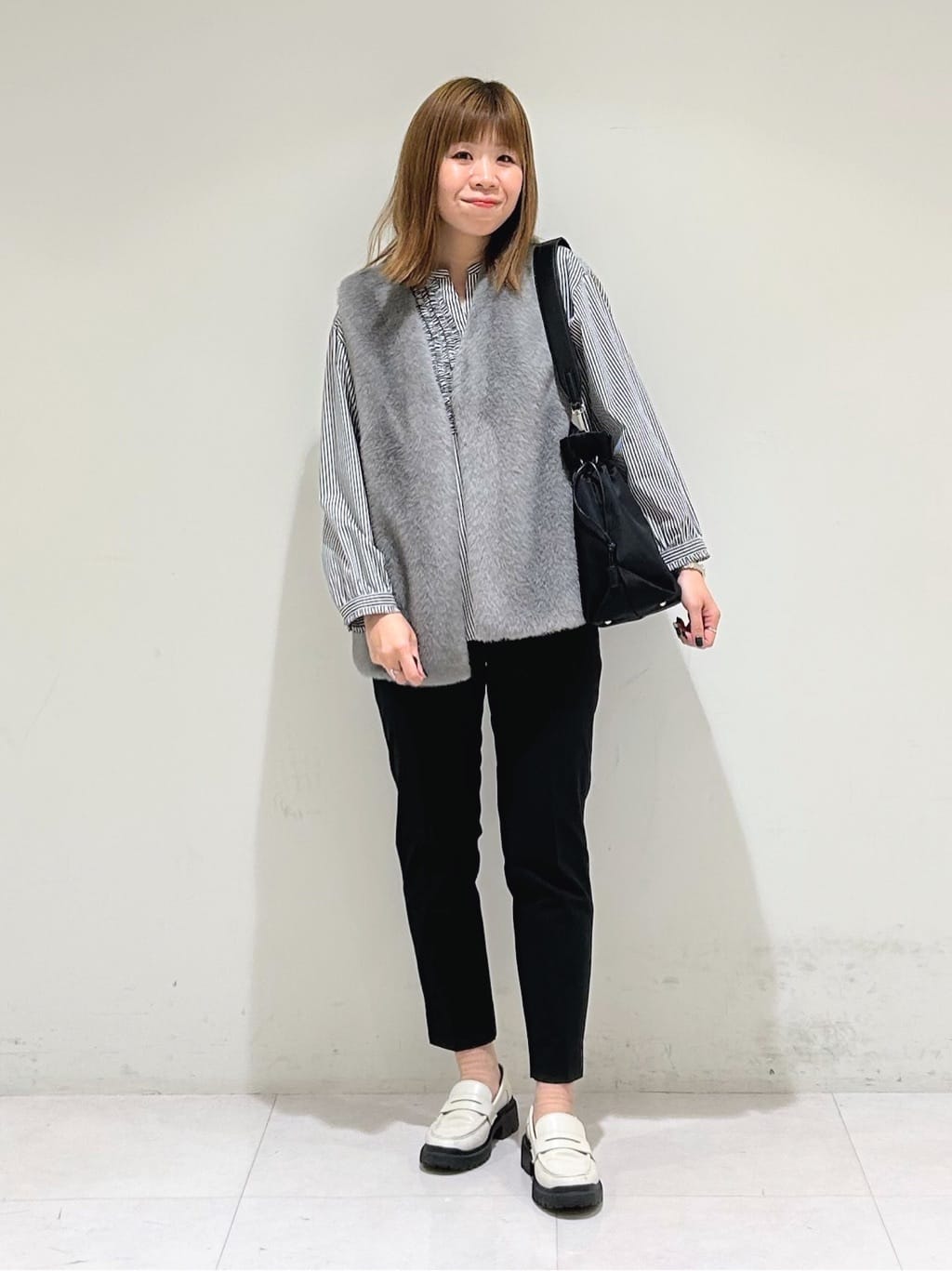 tsuyuさんの「INDIVI｜【軽量／ウール混】ライトフォルム ロングコート」を使ったコーディネート