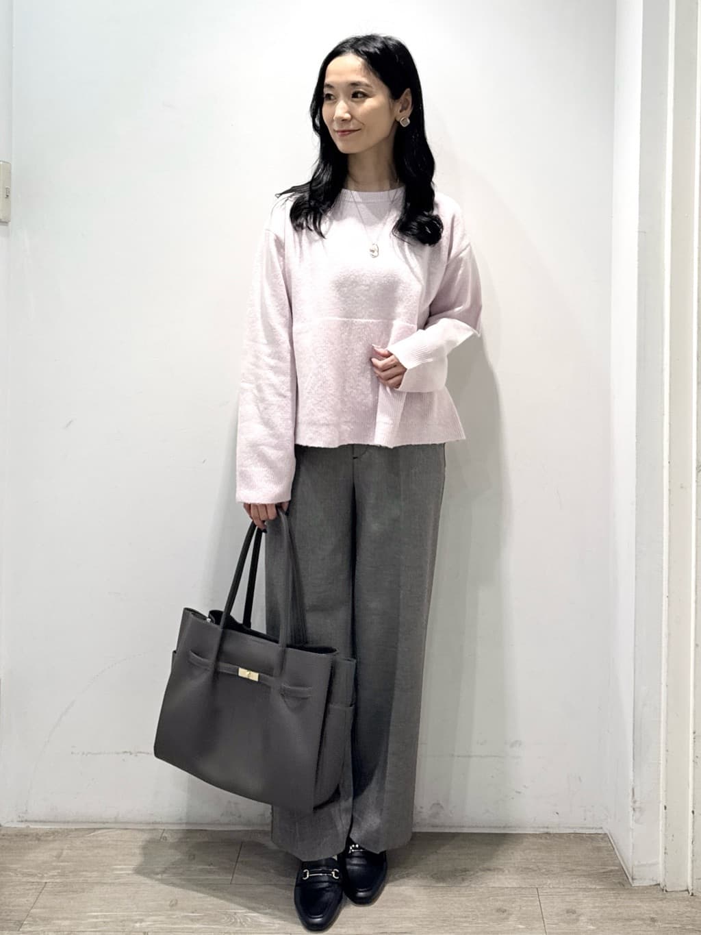yuicciさんの「OPAQUE.CLIP｜ペプラムニット【洗濯機OK】」を使ったコーディネート