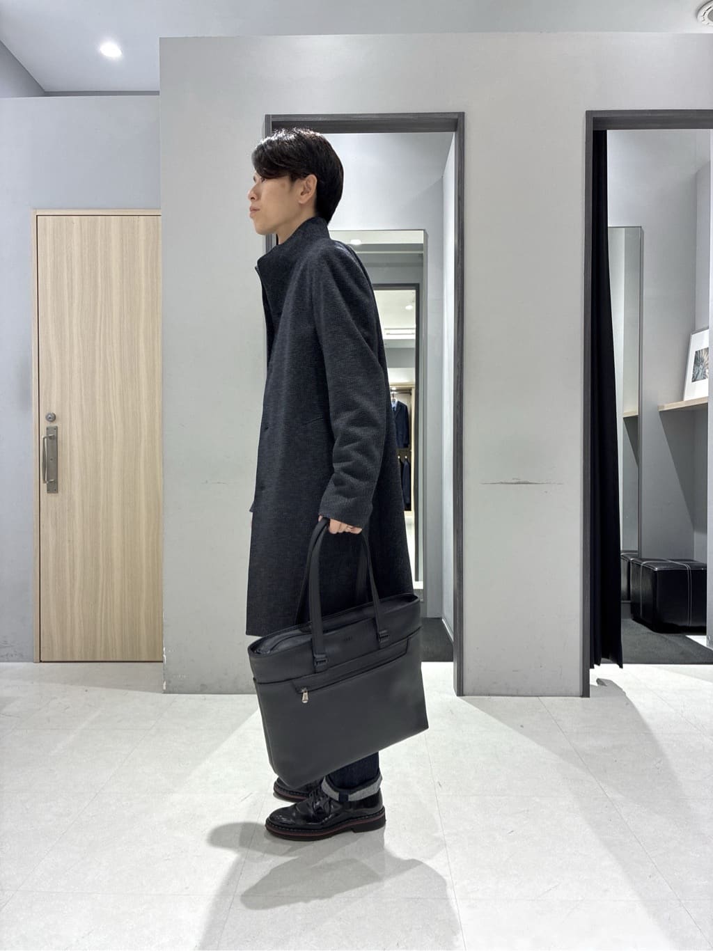 わいずみさんの「TAKEO KIKUCHI｜カシミヤブレンド ビーバー調ピンヘッドスタンドカラーコート」を使ったコーディネート