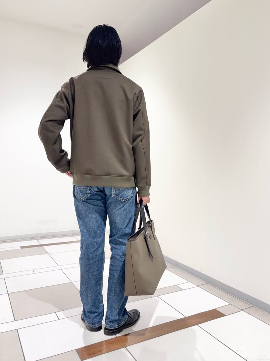及川さんの「TAKEO KIKUCHI｜【JUST ONE LAYER】ダウンファブリック ジップアップ リブ ブルゾン」を使ったコーディネート