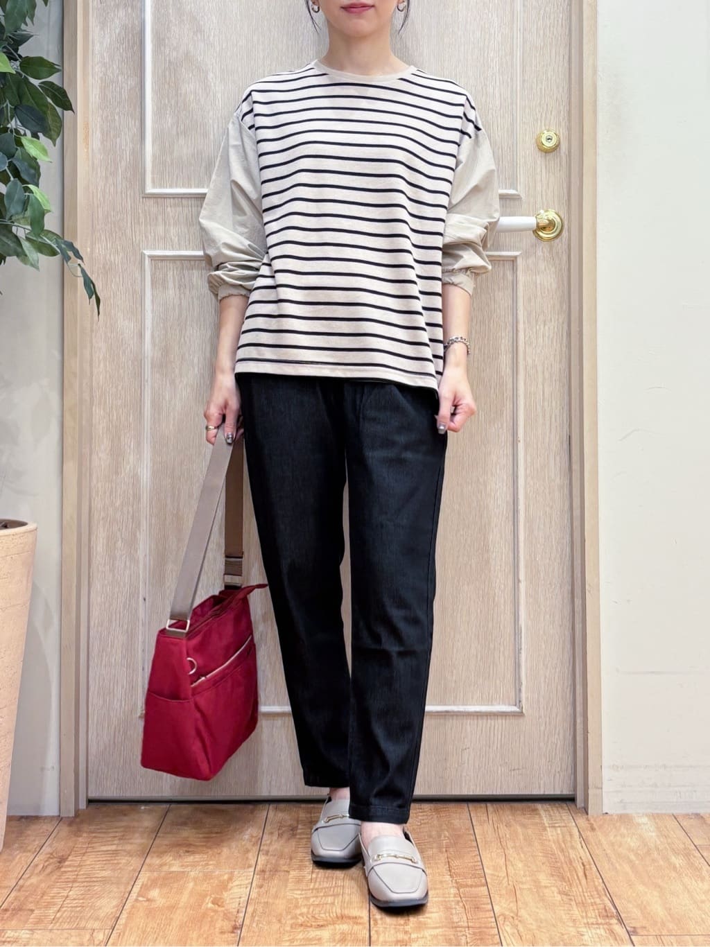 なみさんの「SHOO･LA･RUE｜【S-LL】インせず決まる 背中タック入り パフ袖トップス」を使ったコーディネート