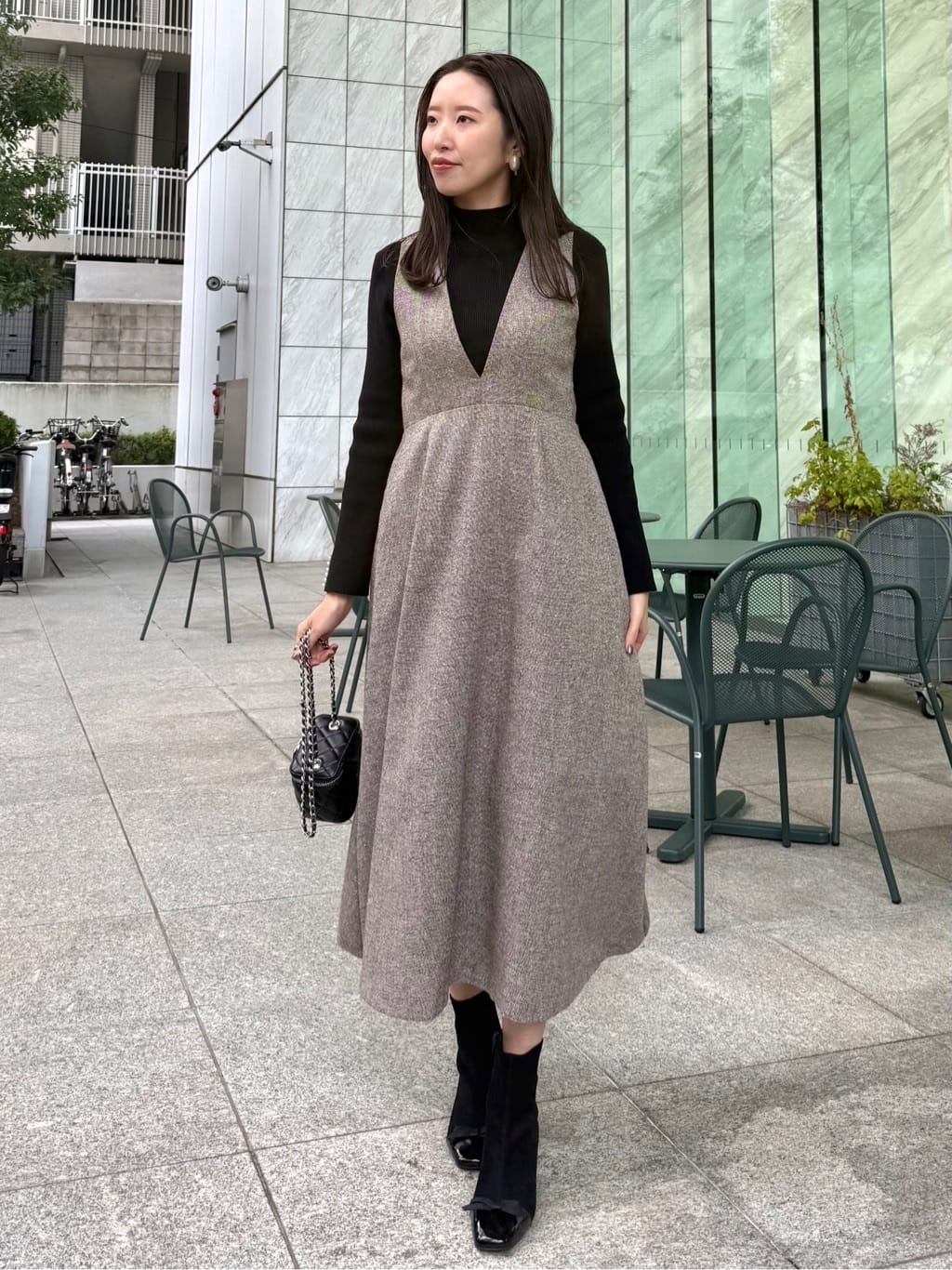 teiさんの「Couture brooch｜【多機能・フェミニン】パール調リブニット」を使ったコーディネート