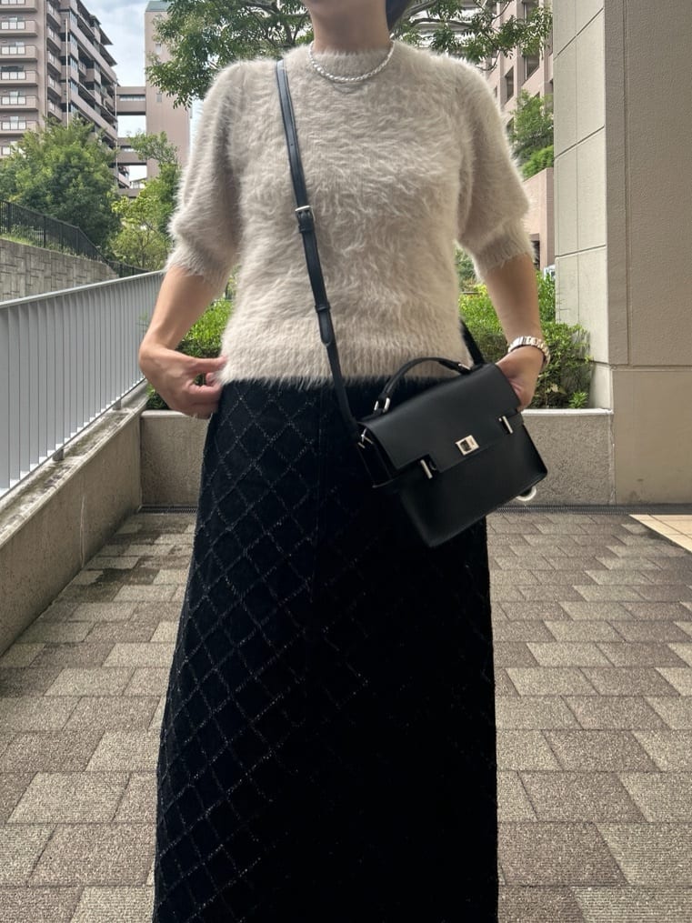 ga_riさんの「THE SHOP TK｜【大人の魅力引き出す】5分袖フェザーニット/洗える」を使ったコーディネート