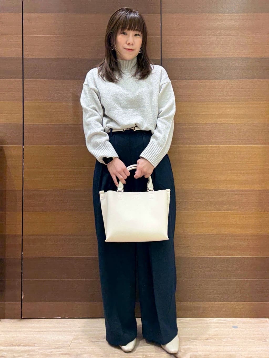 maichiさんの「OPAQUE.CLIP｜カシミヤブレンドウールミドルピーコート」を使ったコーディネート