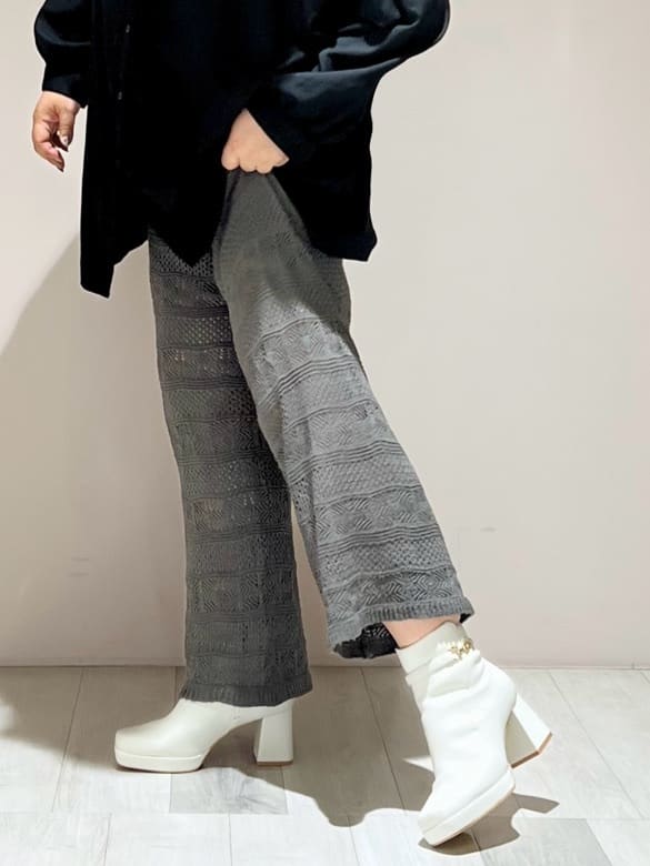 yumiさんの「ESPERANZA｜【レイン対応】サイドビット2WAYショートブーツ」を使ったコーディネート