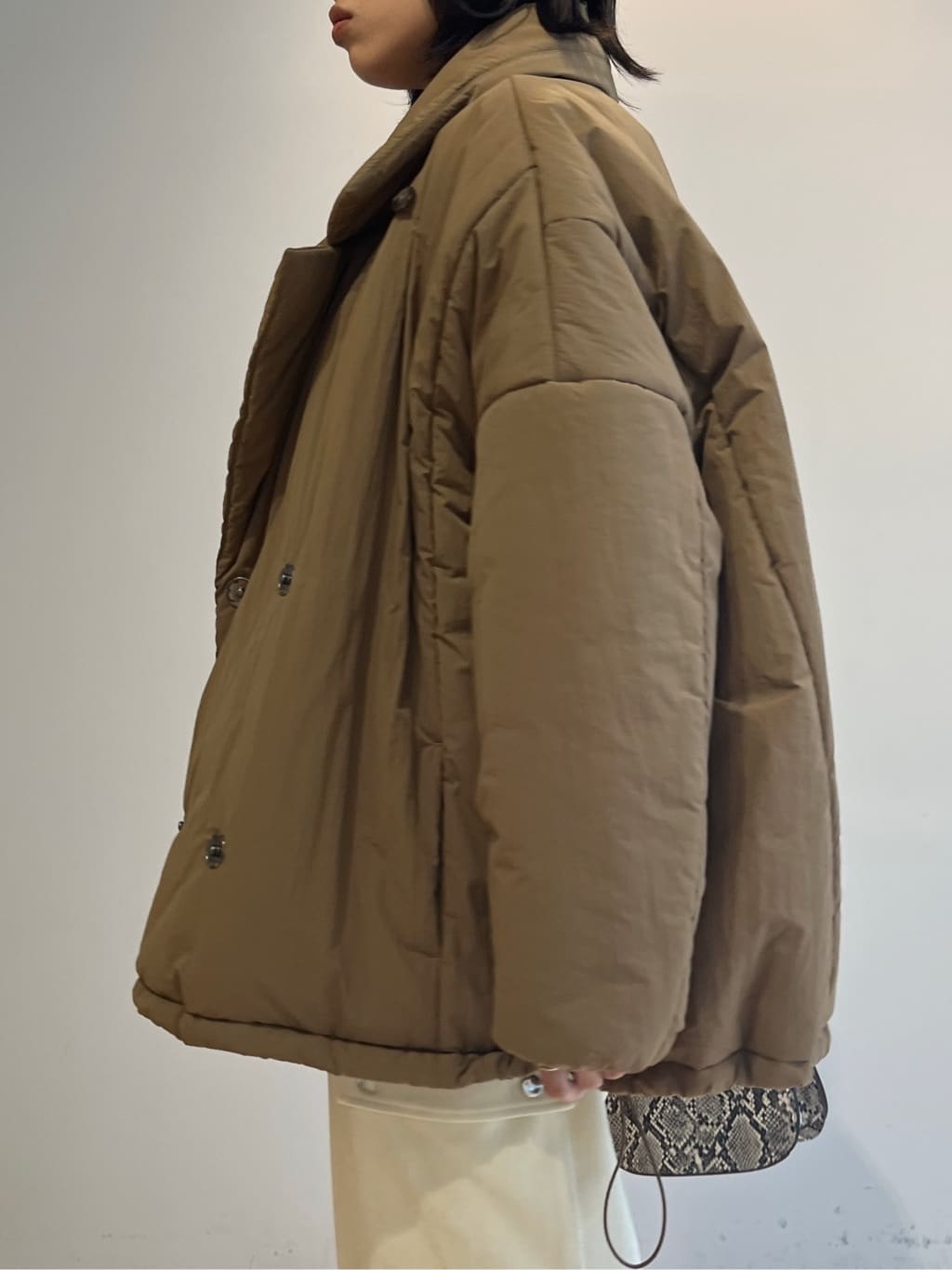 Harukaさんの「INDIVI｜【再入荷】パネルストレッチショートブーツ」を使ったコーディネート