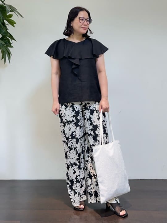 Asamiさんの「UNTITLED｜【きれいめ/洗える/フリル】ラッフルシアーブラウス」を使ったコーディネート