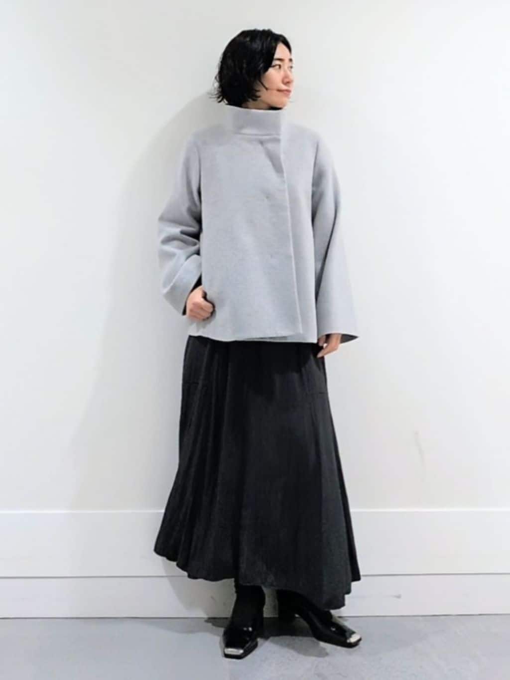 ミズタさんの「UNTITLED｜【着回しが効く／オンオフアウター】ウールショートコート」を使ったコーディネート