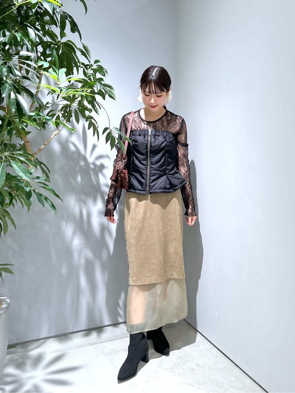 Renoさんの「INDIVI｜レースストレッチカットソー」を使ったコーディネート